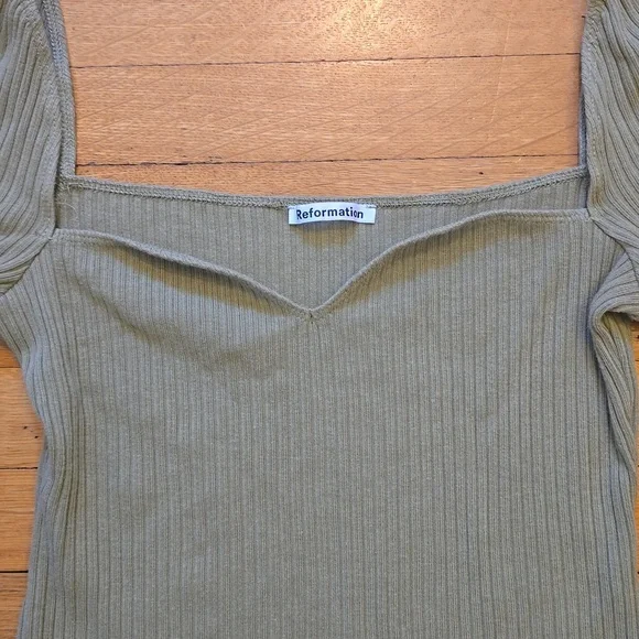 Reformation, Square Neck Ribbed Cropped Top, Sage Green, VGUC, Women's M - Picture 6 of 11